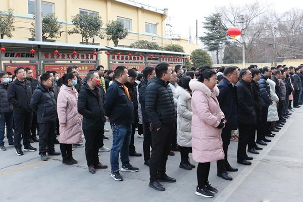 開(kāi)工現(xiàn)場(chǎng) 開(kāi)工現(xiàn)場(chǎng)