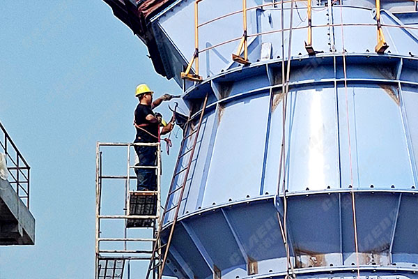 山東年產(chǎn)30萬噸礦粉線項(xiàng)目安裝現(xiàn)場(chǎng) 山東年產(chǎn)30萬噸礦粉線項(xiàng)目安裝現(xiàn)場(chǎng)