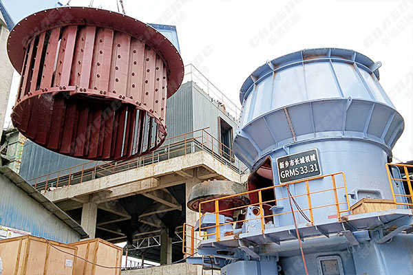 陜西年產(chǎn)30萬噸礦渣立磨項(xiàng)目安裝現(xiàn)場(chǎng) 陜西年產(chǎn)30萬噸礦渣立磨項(xiàng)目安裝現(xiàn)場(chǎng)