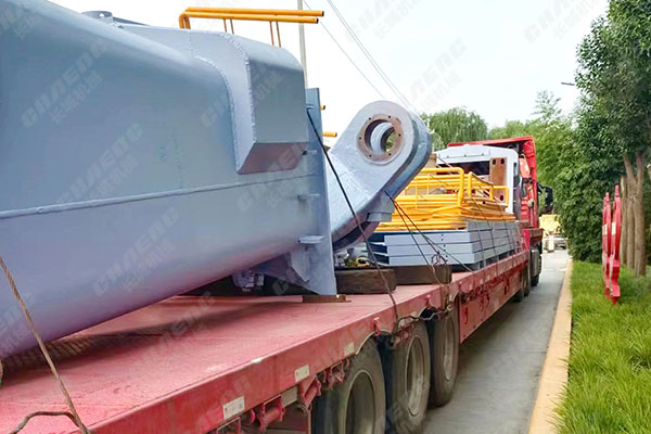 山東年產(chǎn)30萬噸礦粉線上殼體、搖臂發(fā)貨